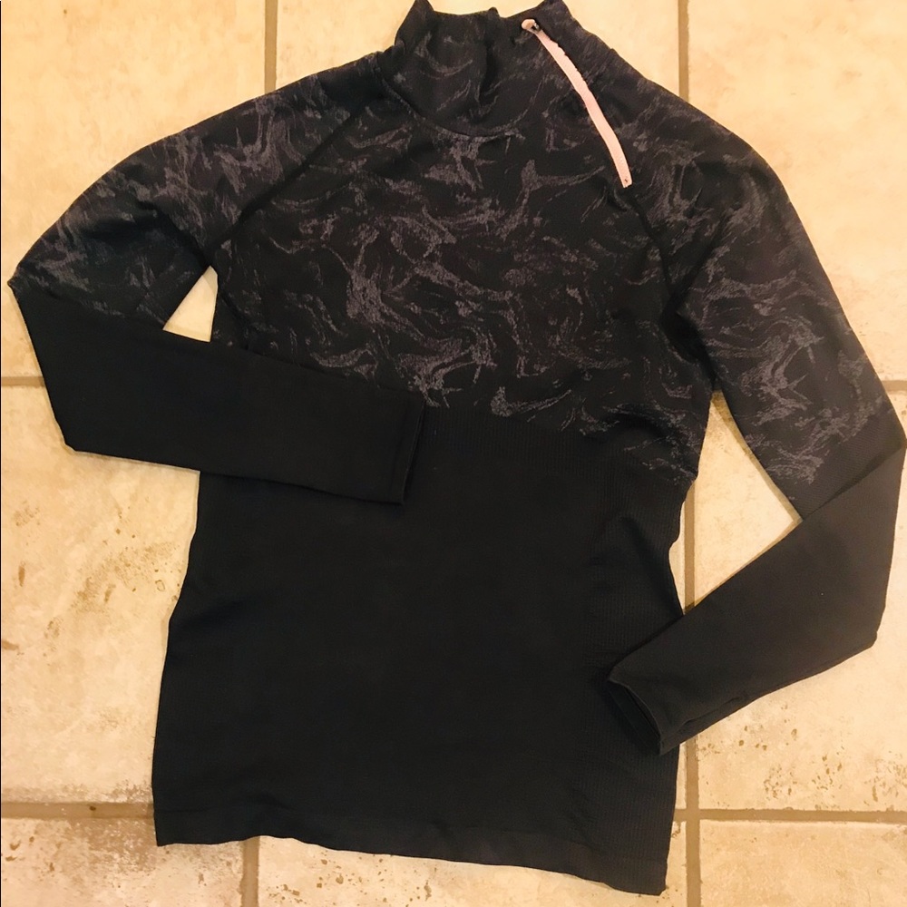 Fabletics Long sleeve top and leggings - Picture 2 of 3